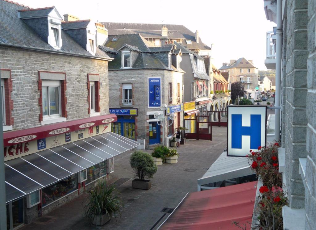 Hotel Les Arcades 생카스트르길도 객실 사진